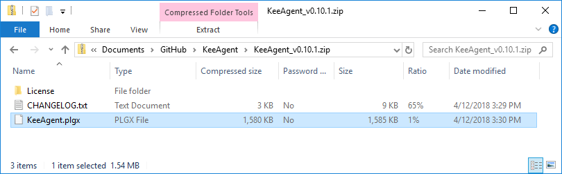 screenshot of Windows Explorer showing the contents of the downloaded KeeAgent zip file